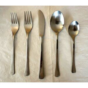 Dalia ROYALE Spain 5 Piece Place Setting Flatware Set Stainless Steel Satin Rare